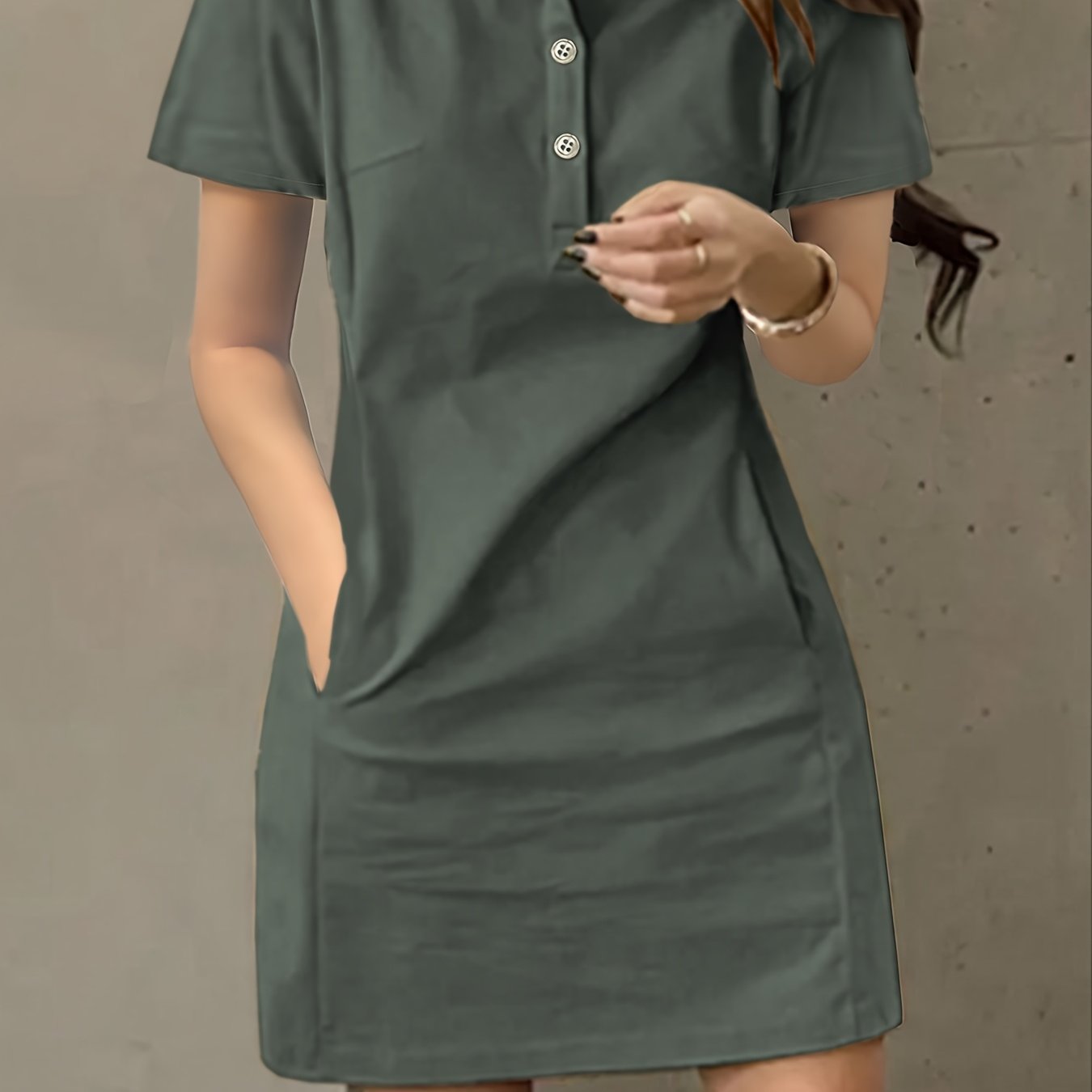 Vestido mini entallado para mujer con cuello – Verde oliva
