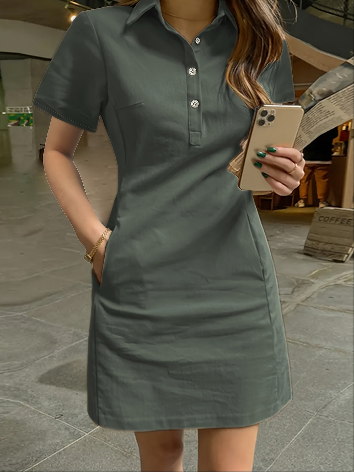 Vestido mini entallado para mujer con cuello – Verde oliva
