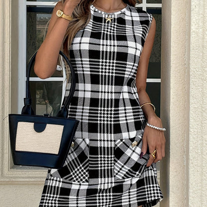 Vestido de mujer con estampado de cuadros y bolsillos – Corte en línea A