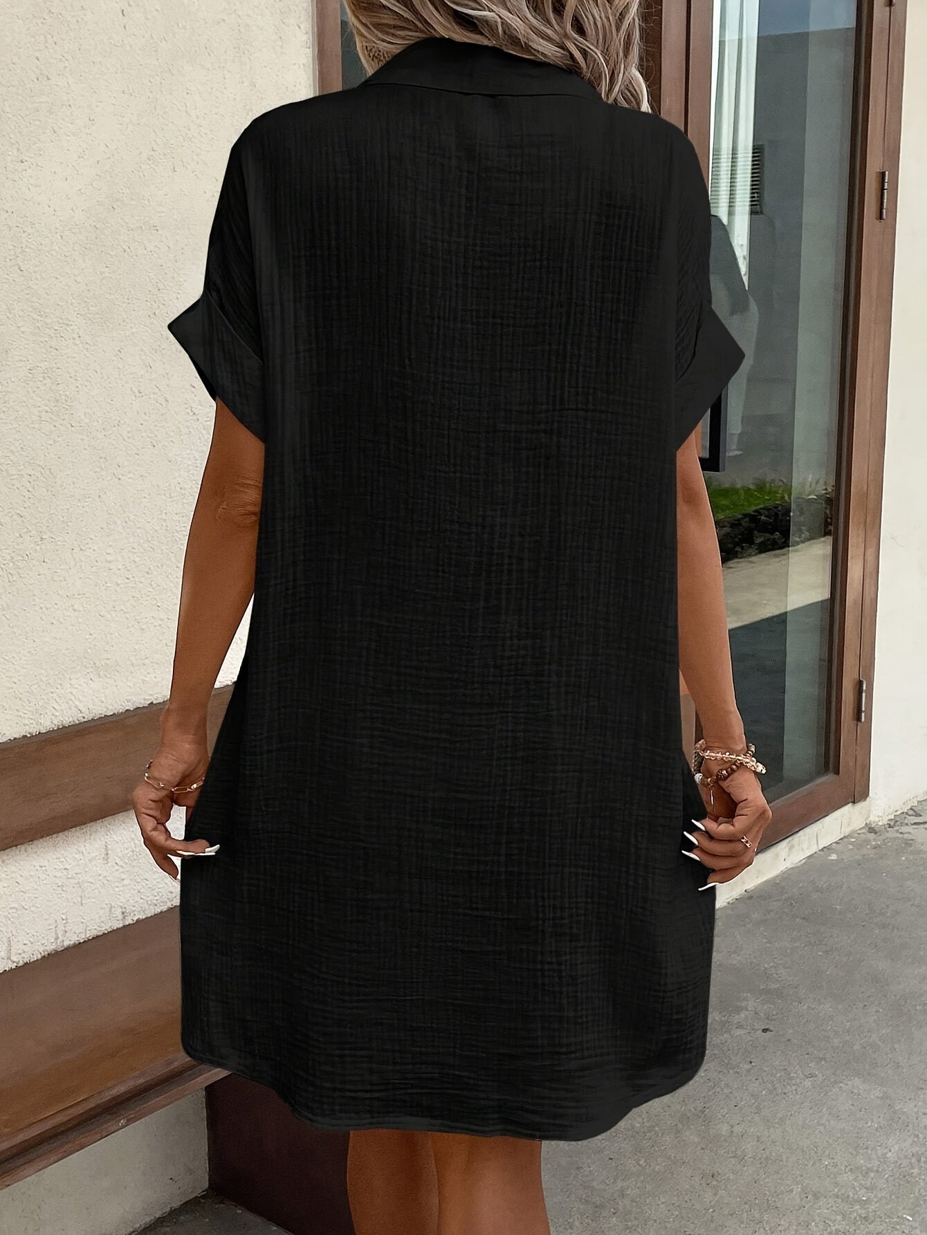 Túnica de mujer con cuello y bolsillos – Disponible en varios colores